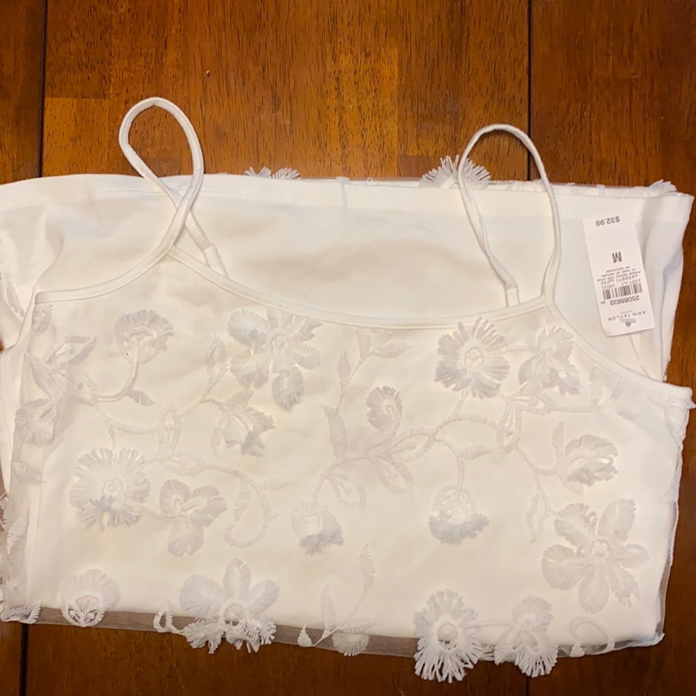 Ann Taylor Med tank tops lace front